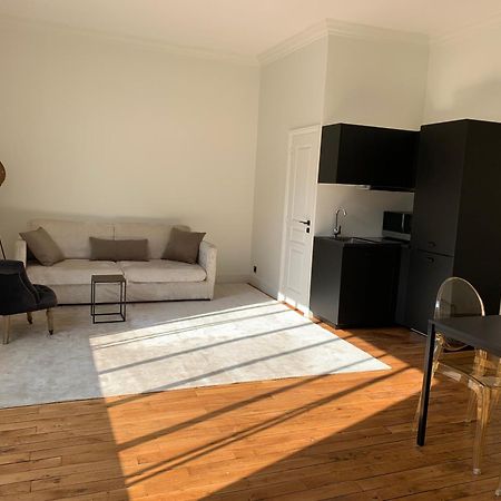 Superbe Appartement Tour Eiffel Parijs Buitenkant foto